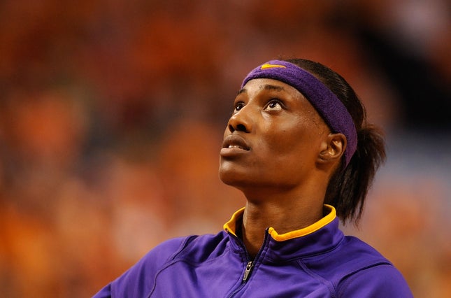 Image from article titled Top 12 March Madness Performances by Current and Former WNBA Stars